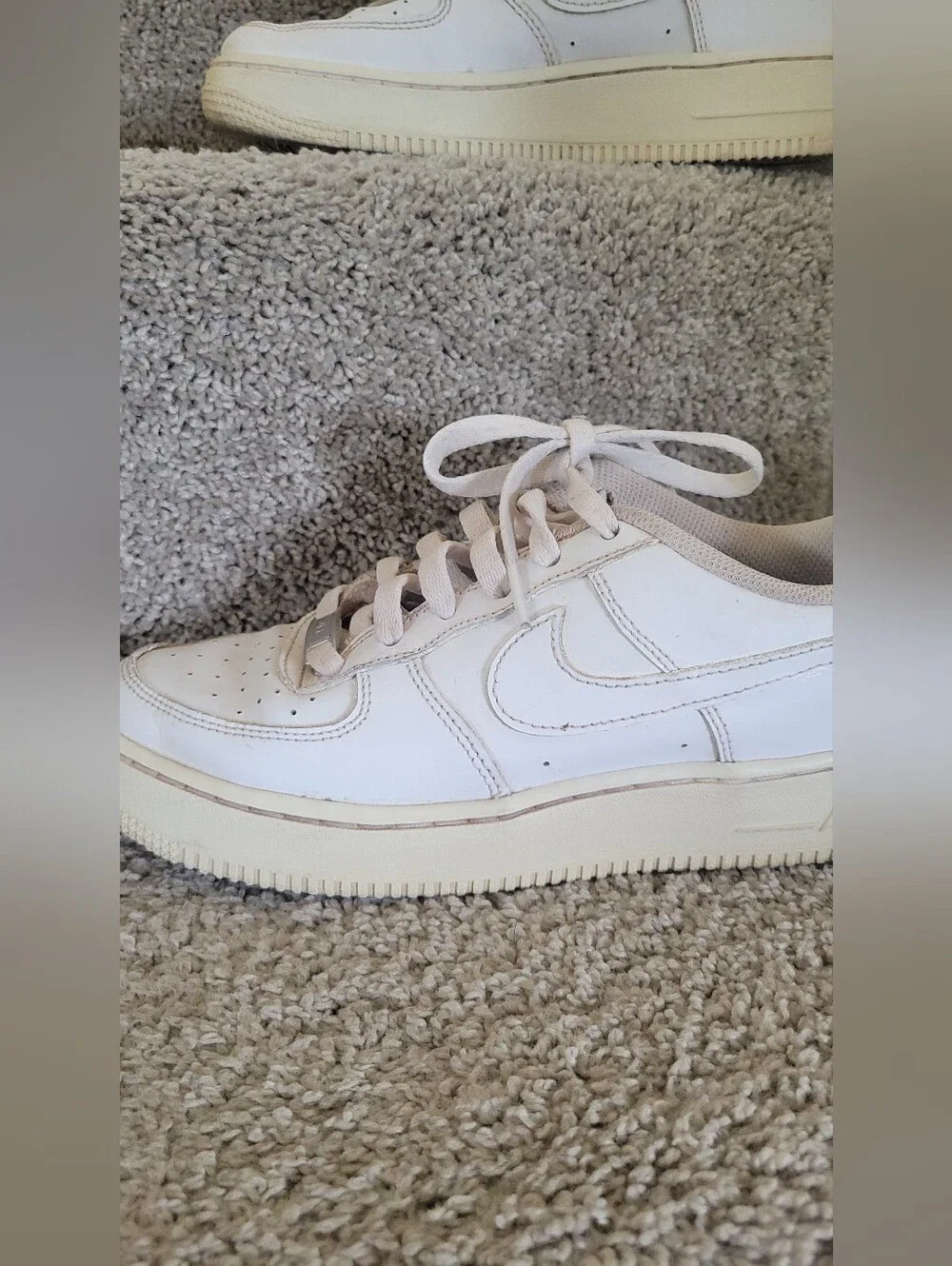 Nike  Air Force 1 '07 white leather sneakers Size 6Y